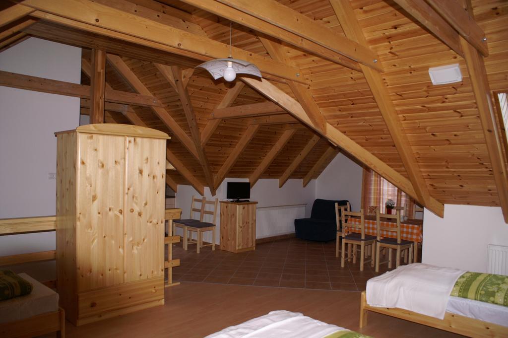 Hotel Oeregtoelgy Panzio Csongrád Zimmer foto